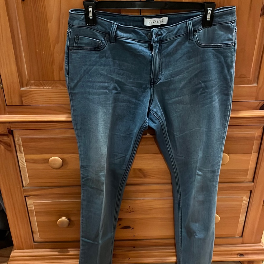 Kenneth Cole Reaction blue Jeans